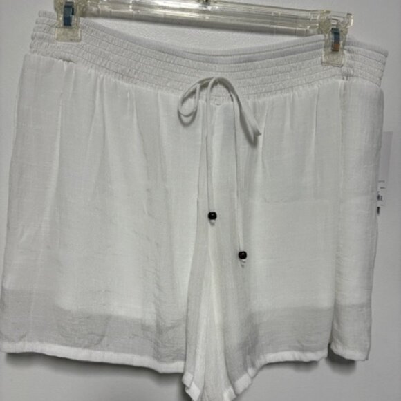 NWT APT.9 WOMENS SHIMMERING WHITE SHORTS LINED SKORT. SZ. L - Picture 1 of 4